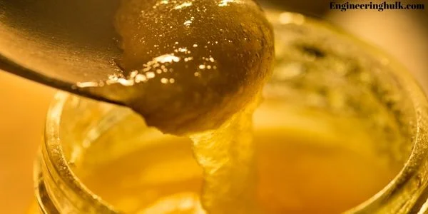 The Complete Guide To Royal Honey: Benefits, Uses & Considerations